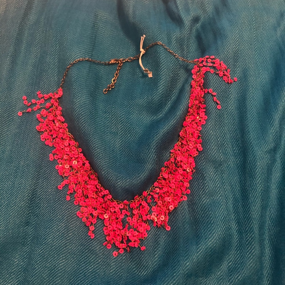 Necklace hot pink